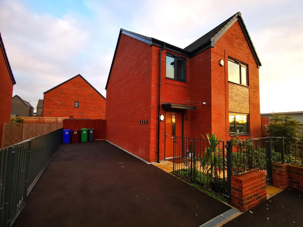 The Lawnswood - Central Manchester Holiday Home With Free Parking Exterior foto