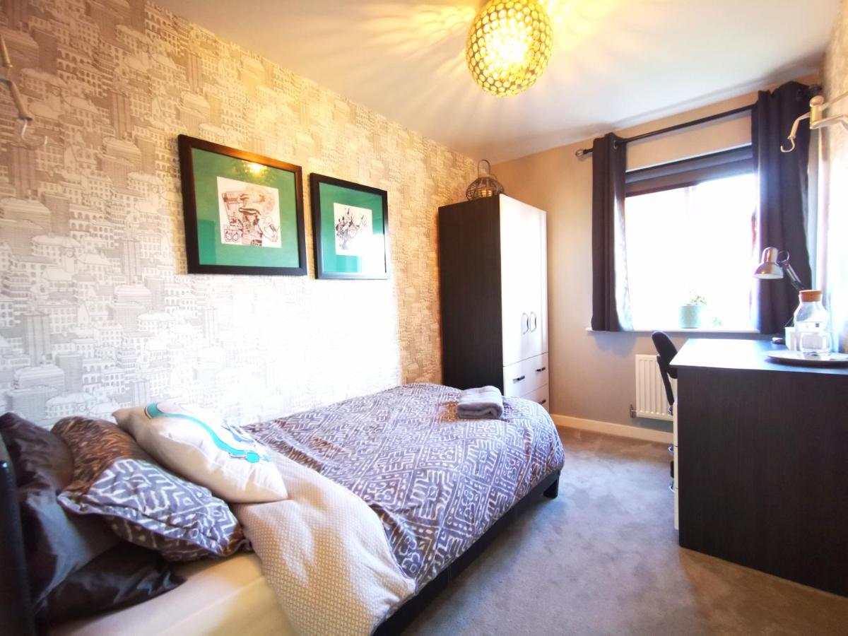 The Lawnswood - Central Manchester Holiday Home With Free Parking Exterior foto